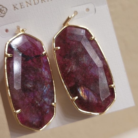 Kendra Scott Faceted Danielle Earrings Raspberry Labradorite in Gold - Picture 14 of 14